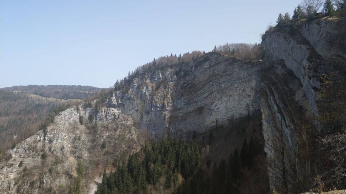 Septmoncel Apartment | Family and cozy cottage at the foot of the Rousses station