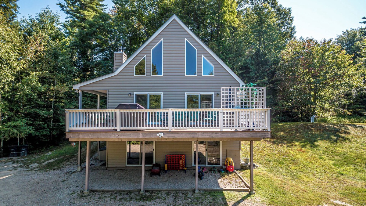 Conway House | Family and Pet Friendly House near Cranmore