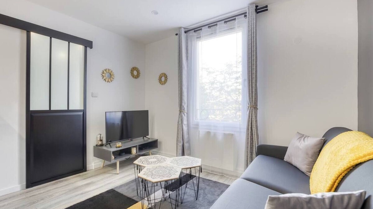 Magny-le-Hongre Apartment | Family apartment 10min from Disneyland