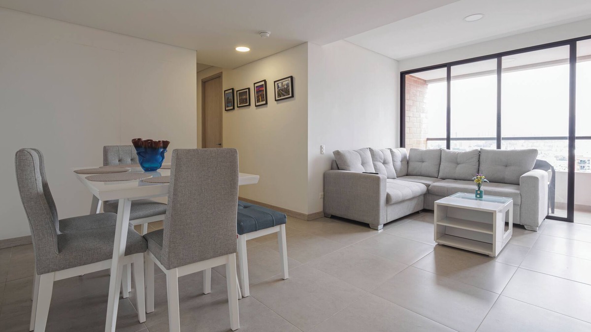 Envigado Apartment | Family Apartment with Amazing Views and AC accross Viva