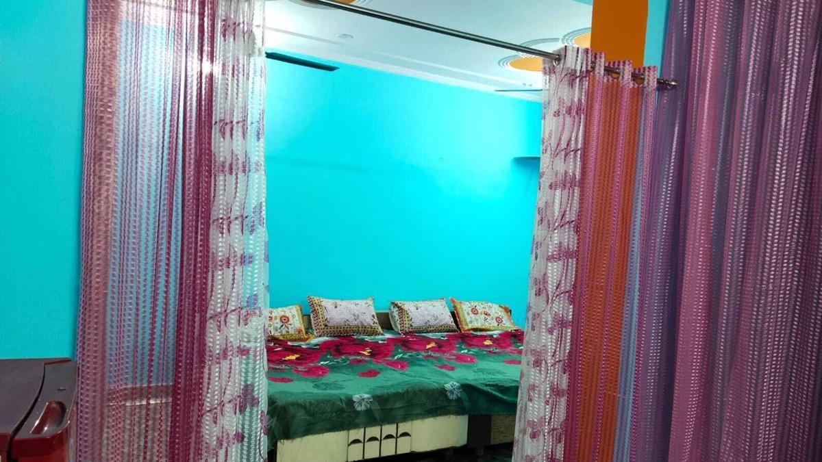 Panch Batti Cottage | Family atmosphere Guest Room With Double Bed + Single Bed With Cooling Duckting