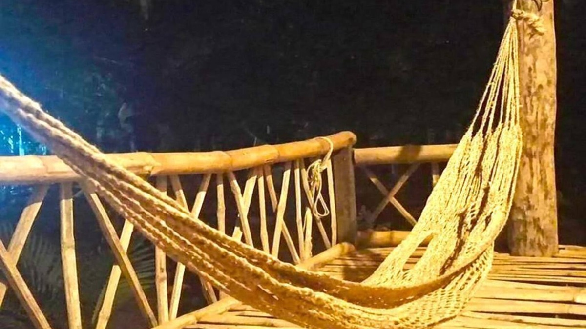 Banan House | Family Batcave Homestay