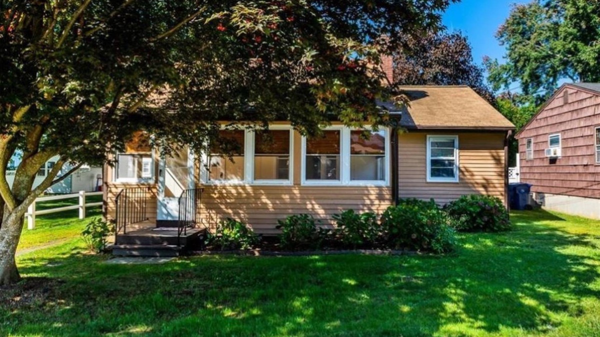 Old Lyme House | Family Beach Cottage