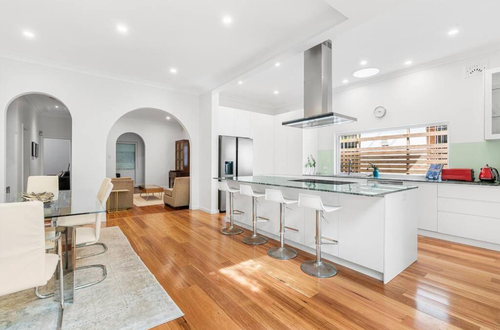 North Bondi House | Family Beach House - spacious w yard AC car space