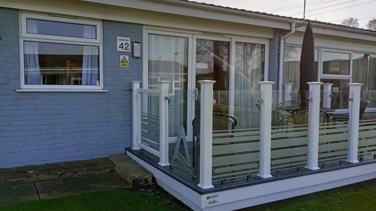 Oulton Broad House | Family Bungalow on Broadlands Park, Oulton Broad, Lowestoft, Suffolk - 3 Beds
