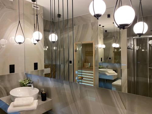 Cedzyna Apartment | Family & Business Sauna Apartments No 7 Leśny nad Zalewem Cedzyna Unikat - 3 Bedroom with Private Sauna, Bath with Hydromassage, Terrace, Garage, Catering Options