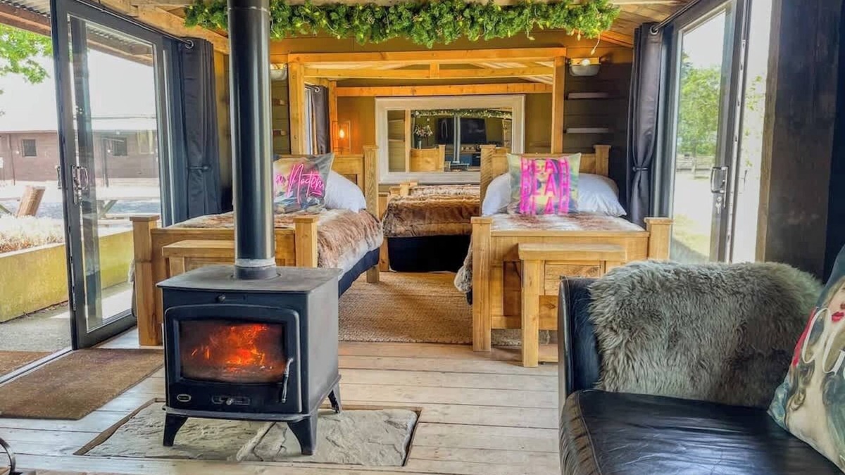 Glentham Cabin | Family Cabin Escape | Puppy Lounge & Horse Views