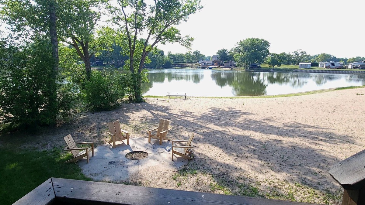 Cedar Creek House | Family Cabin on the Lake - 30 Minutes from Omaha, Nebraska