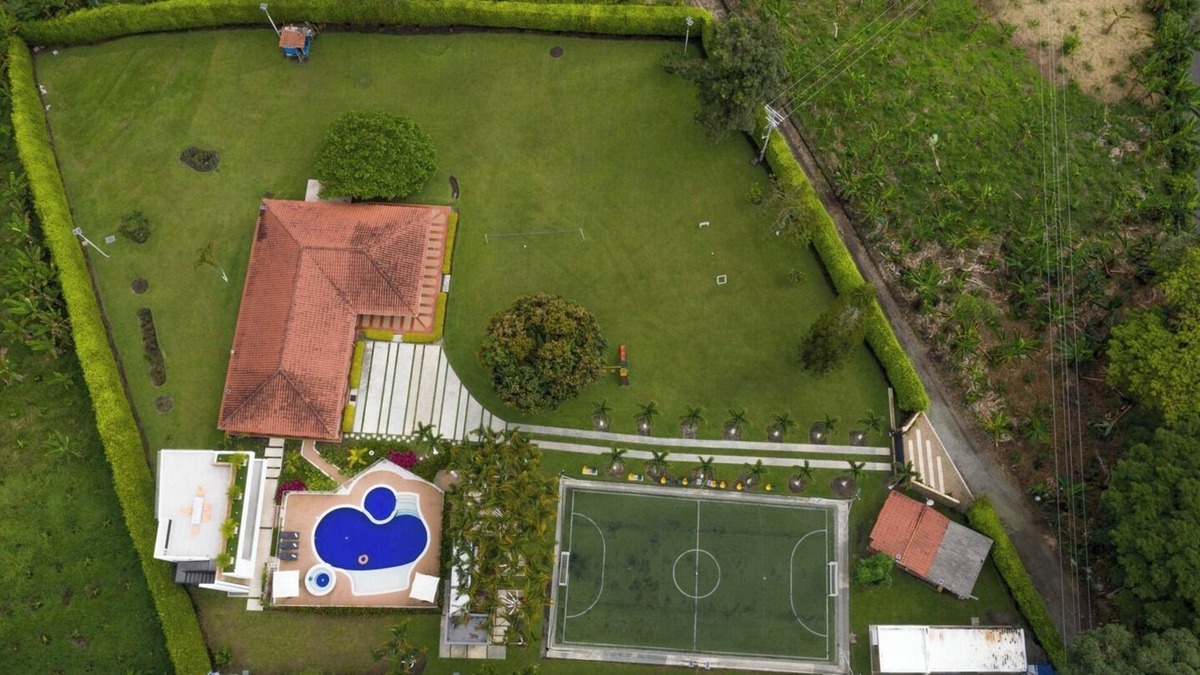 Armenia Cottage | Family Chalet in Quindío