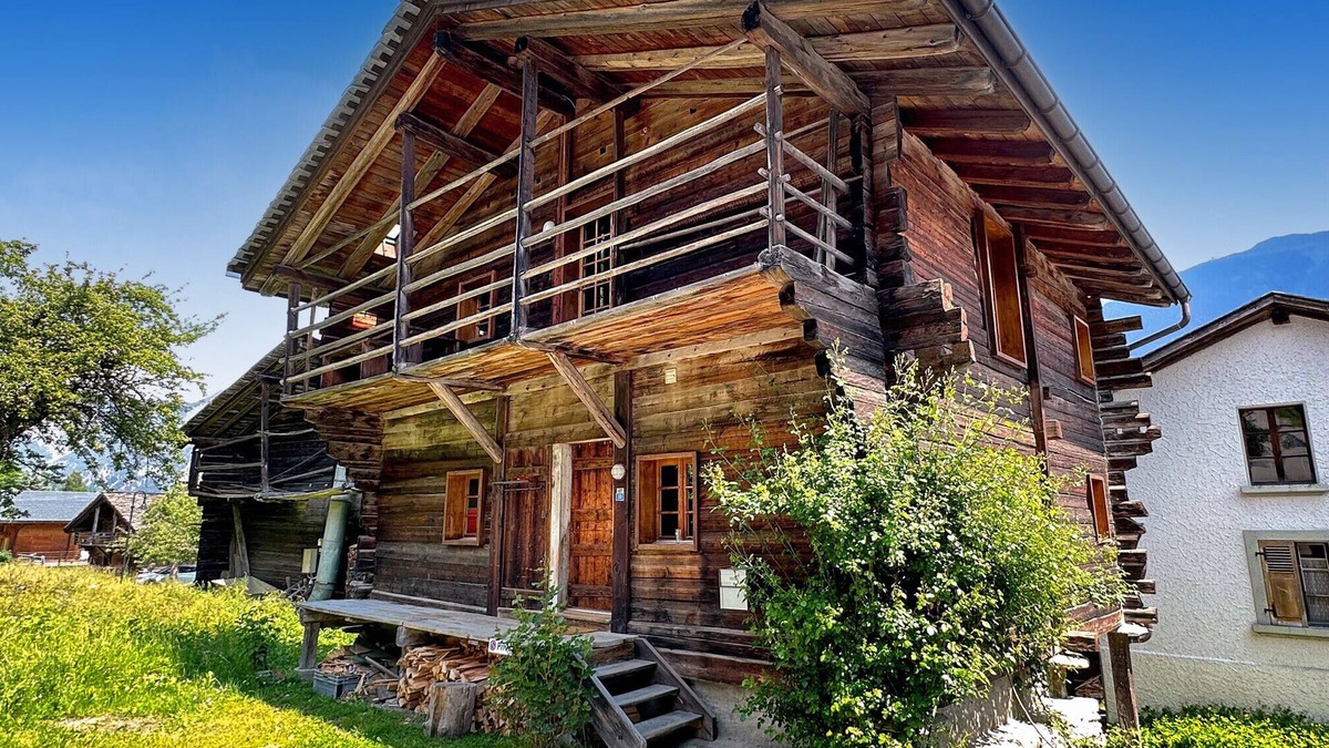 Bruson Ski Chalet | Family Chalet Karibu - 4 Vallées - next to Verbier
