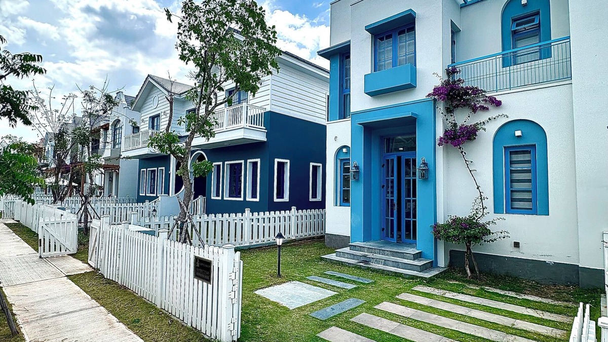 Phan Thiet Villa | Family Comfort in Style – 4 Bedroom Santorini Villa Made for Togetherness