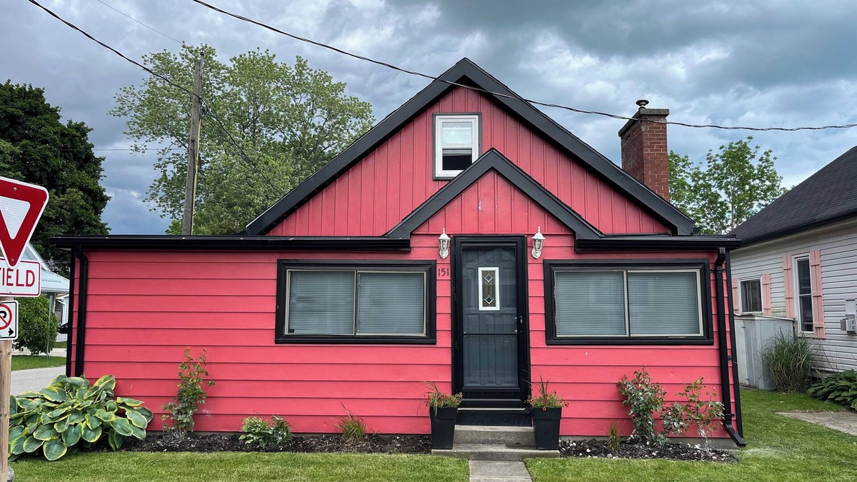 Port Stanley Cottage | Family Cottage Favourite