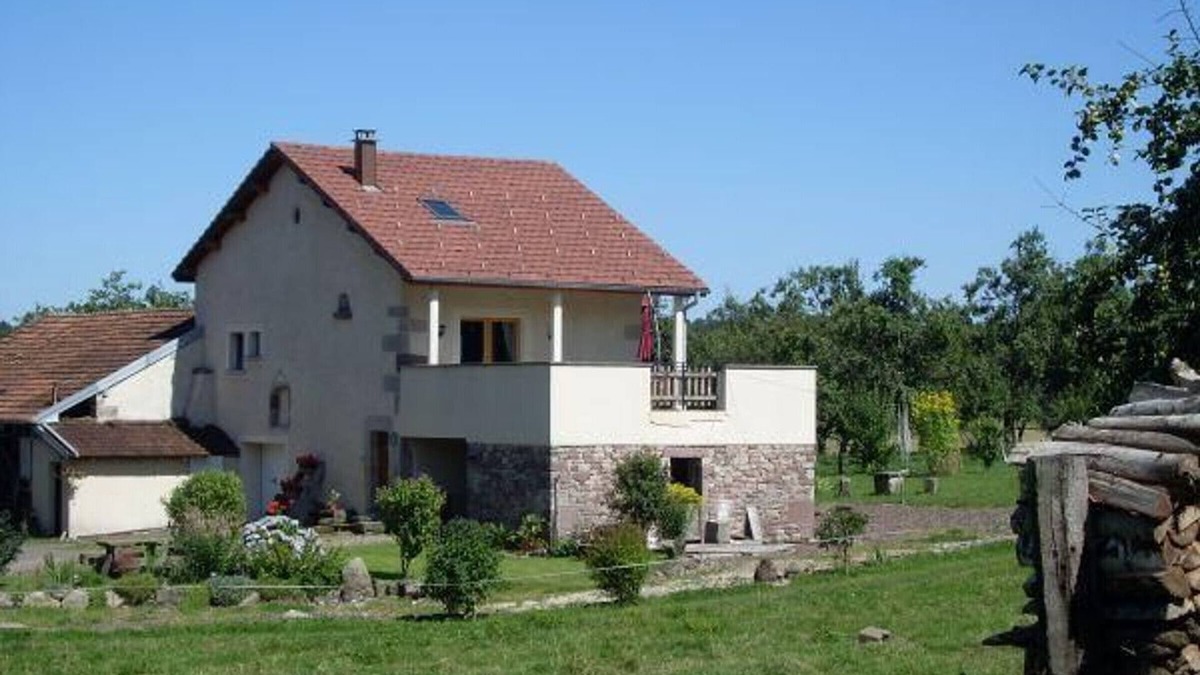 Saint-Bresson Cottage | Family Cottage in the Vosges with WiFi Included