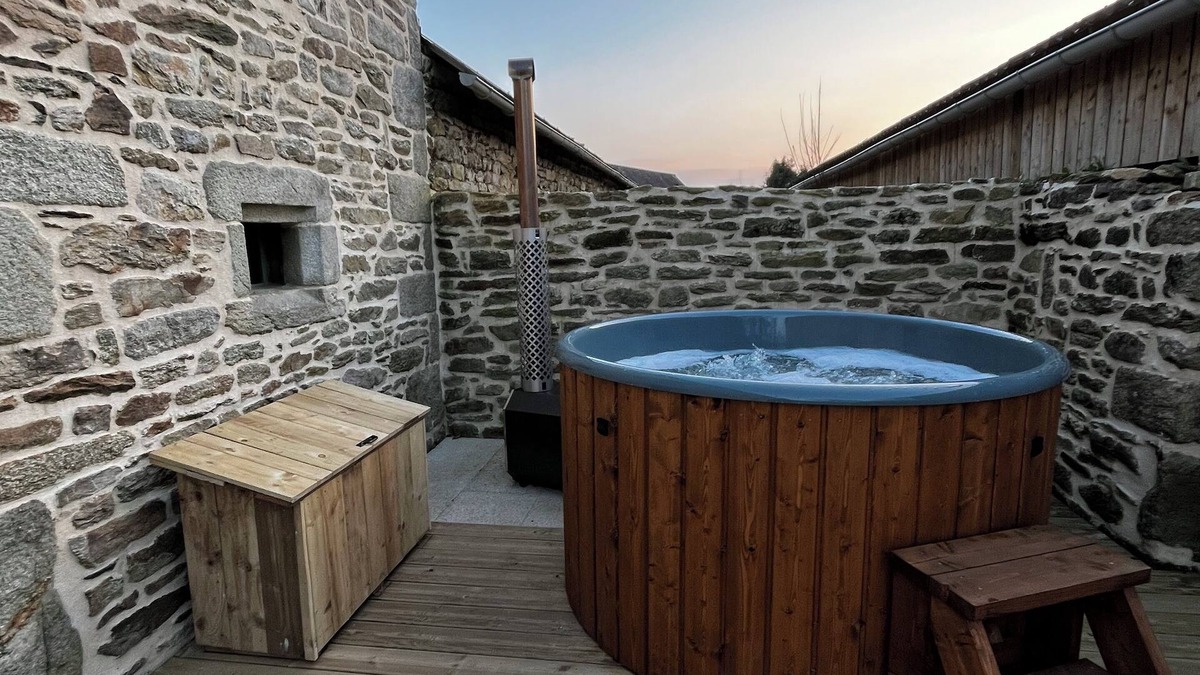 Scaer House | Family cottage in the countryside with private Nordic bath