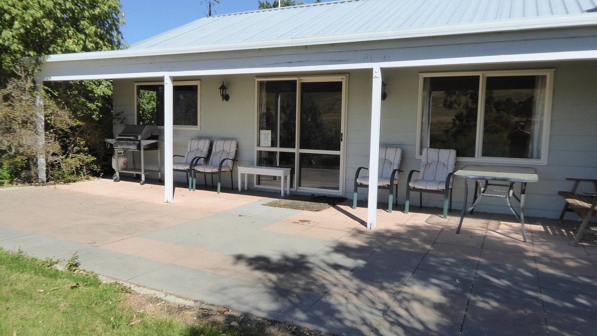 Broomfield Cottage | Family Cottage on Established Rural Farm. Relaxing, Secluded, has Beautiful View
