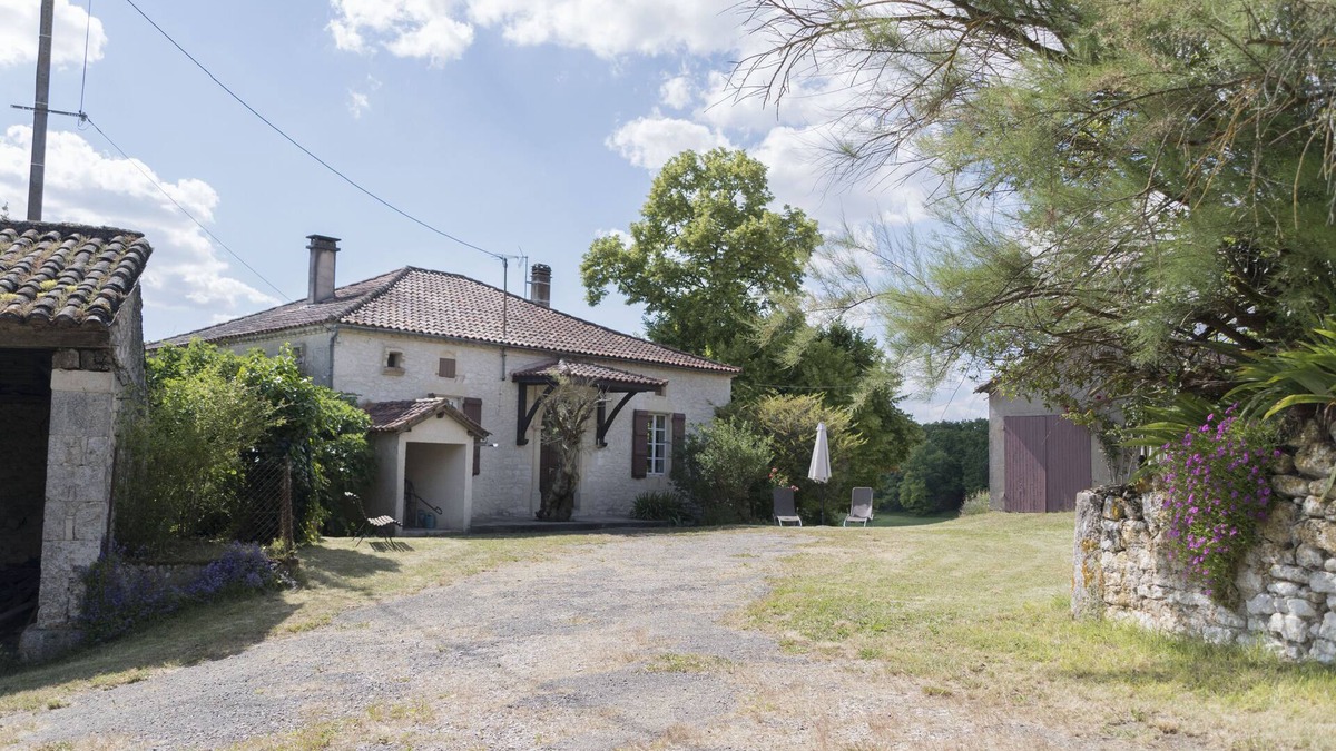 Montaigu-de-Quercy House | Family country house for rent in the Quercy countryside (6/7 pers.)