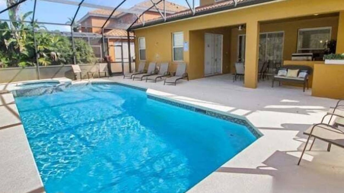 Watersong House | Family Escape | 5BR Villa w/Pool, Spa & Game Room – Disney 20 Mins