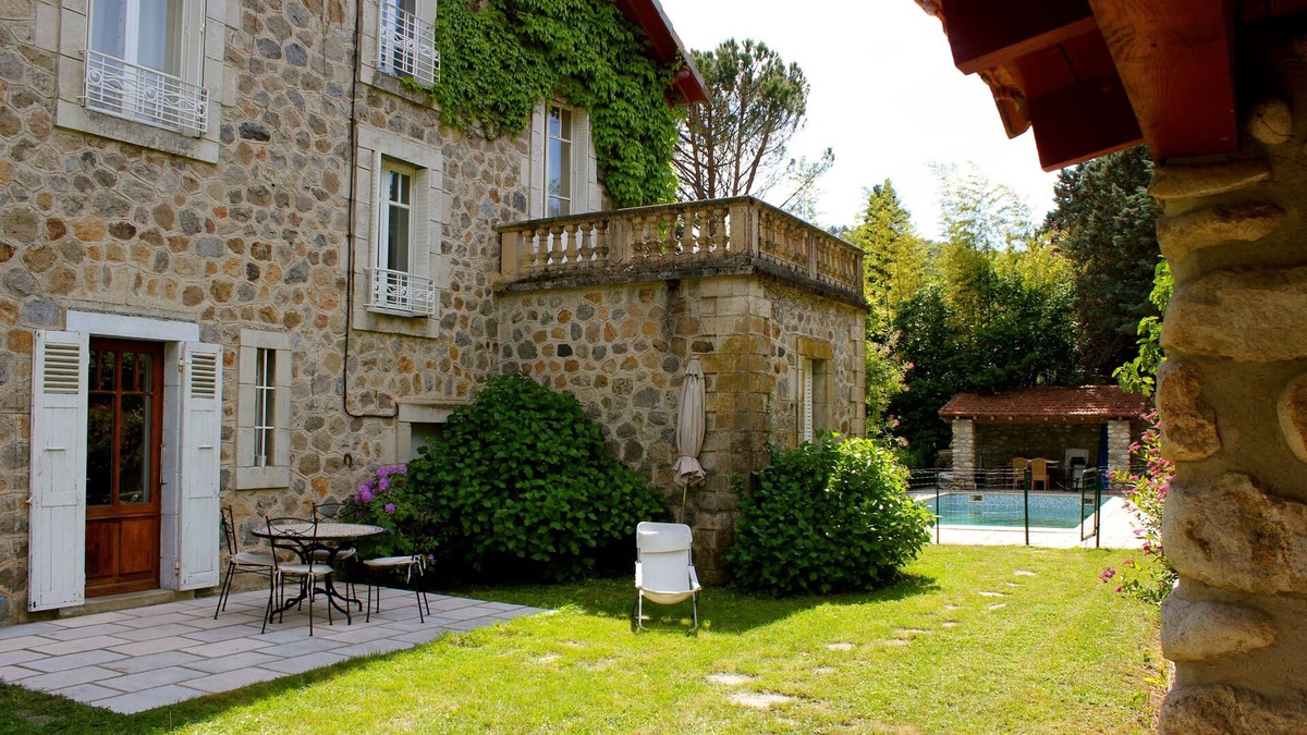 Michard-Est House | Family house in the heart of the Eyrieux valley