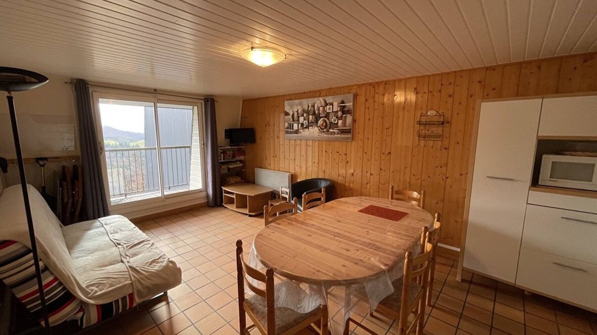 Saint-Jacques-des-Blats Apartment | Family Apartment, Near Slopes, 2 Bedrooms, Sleeps 8, Free Parking