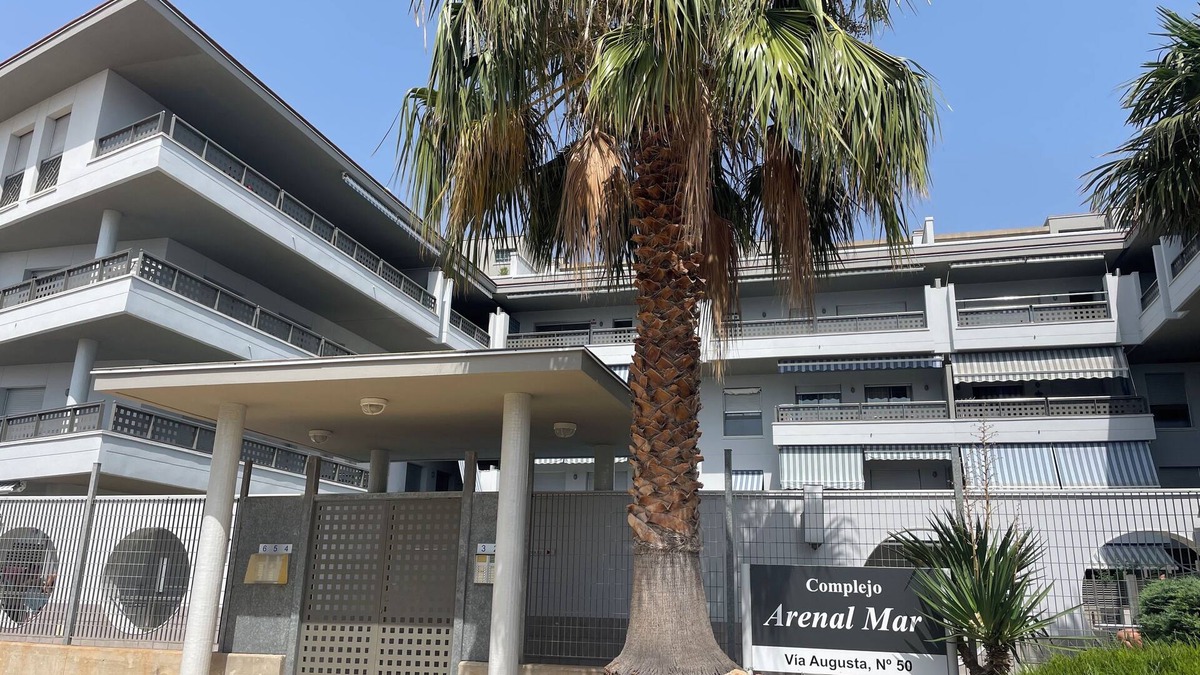 L'Hospitalet de l'Infant Apartment | Family-friendly, quiet apartment with pool, air conditioning, 100 m to the sea!