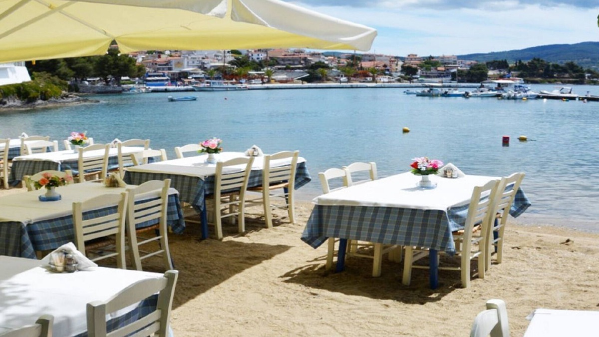 Sithonia Villa | Family-friendly Beachfront Summer Paradise Villa, sleeps up to 7 (+1)