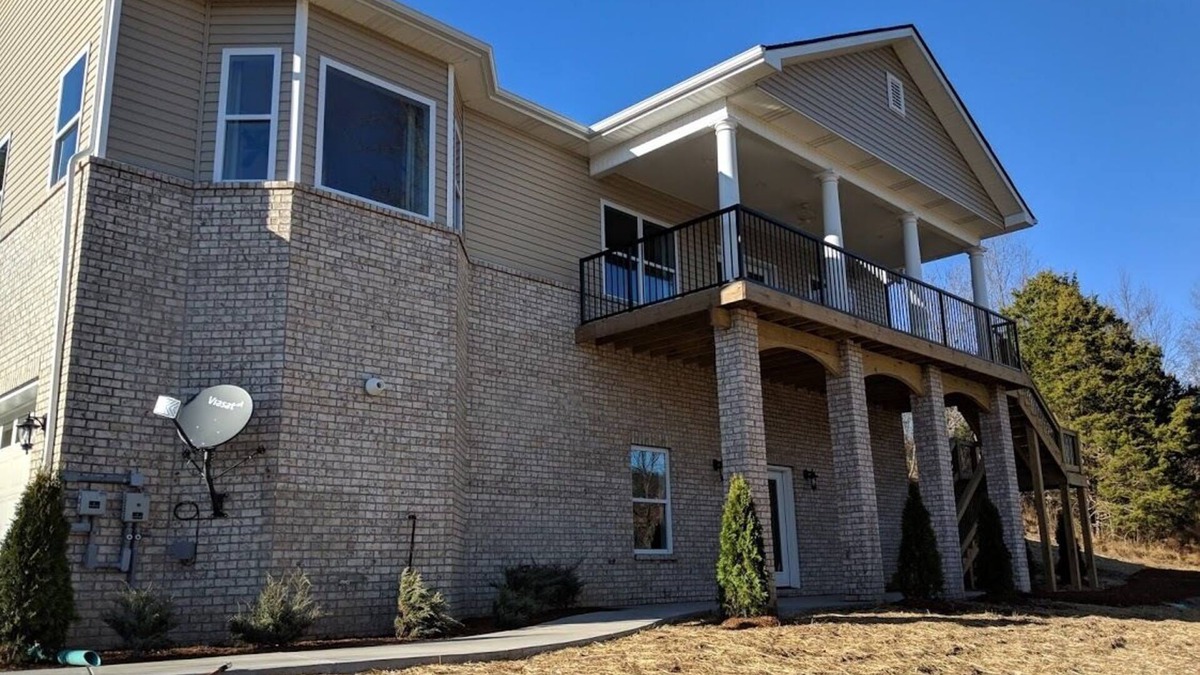 Thompson's Station House | Family friendly Luxury Home in a quiet neighborhood Near Franklin, TN