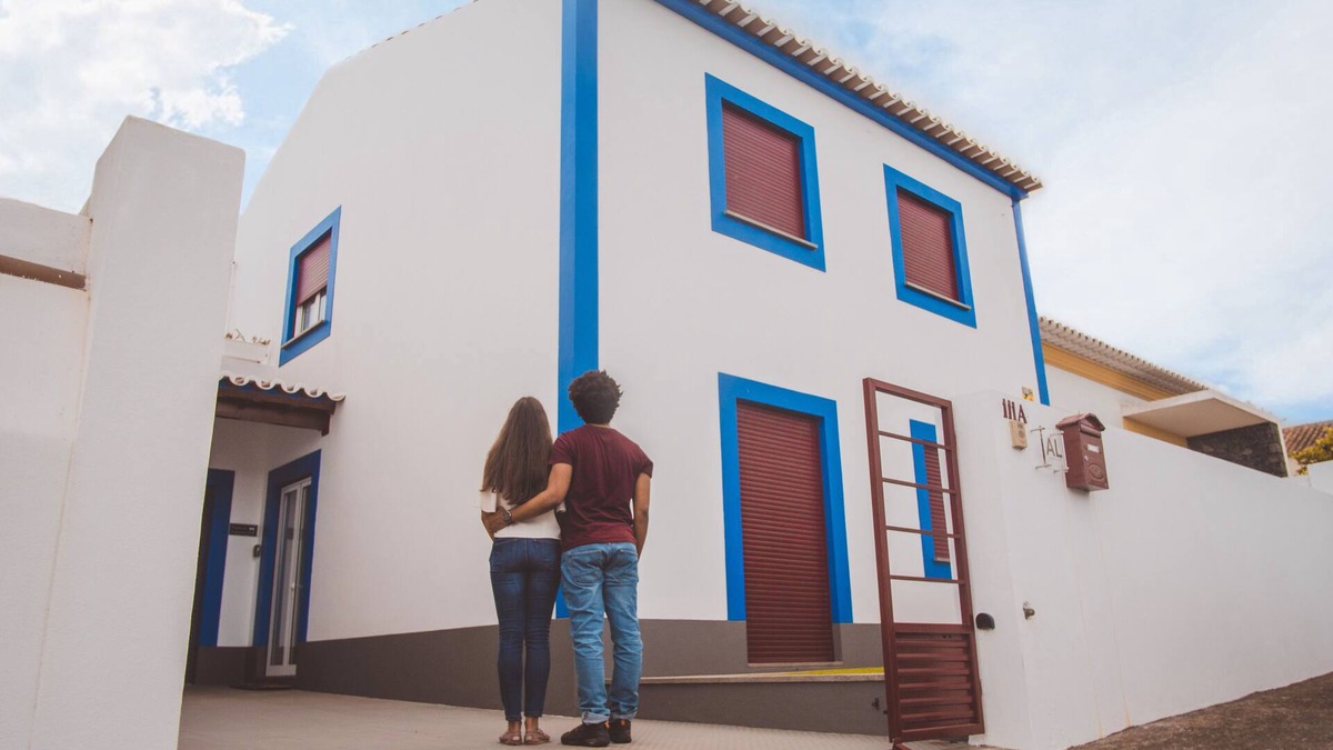Angra do Heroismo House | Family-Friendly Dream House in Terceira, 5 min to Historic Center of Angra