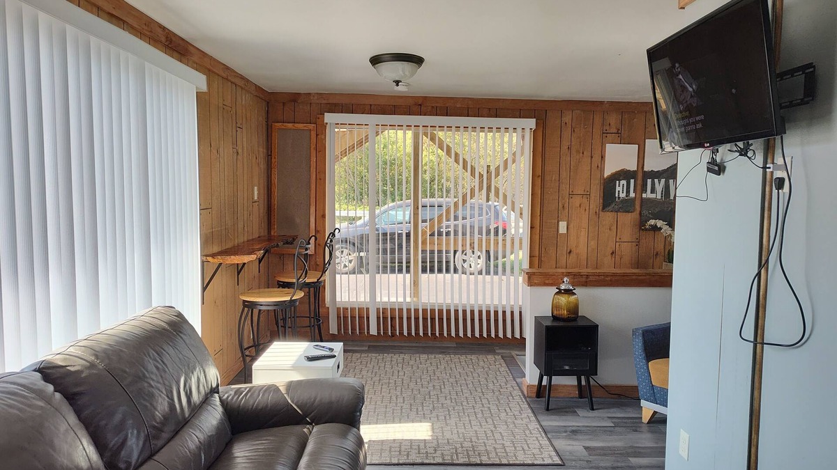 Reed City Cottage | Family/Friend Retreat on Hersey River, close to trails, golf & horseback riding