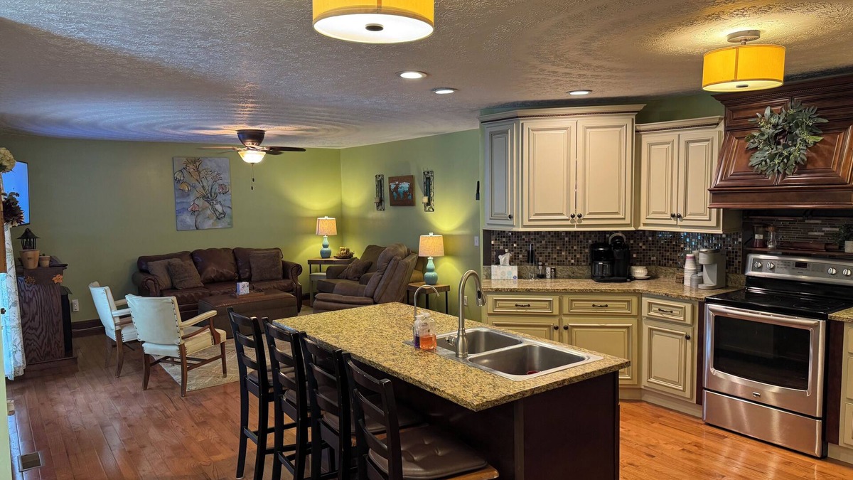 Louisa House | Family friendly 12 bed, Serene small town Louisa. Cozy with wifi, AC & farm life