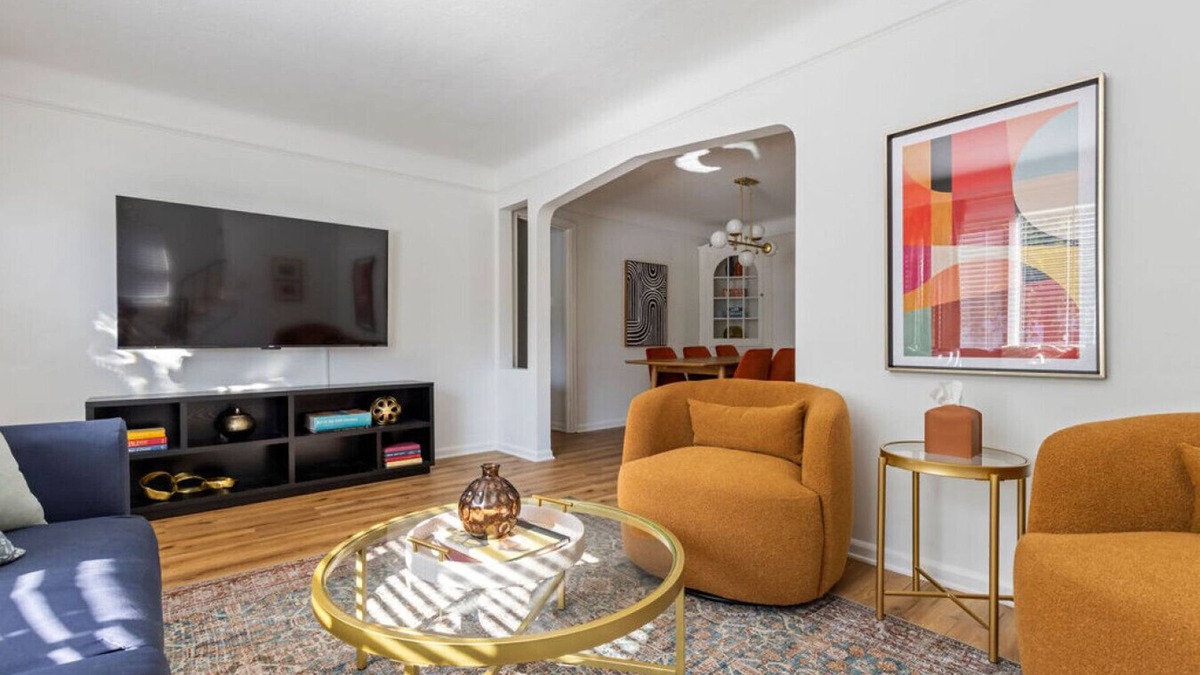 Maple Heights House | Family-Friendly 3BR with Sunroom & Outdoor Area