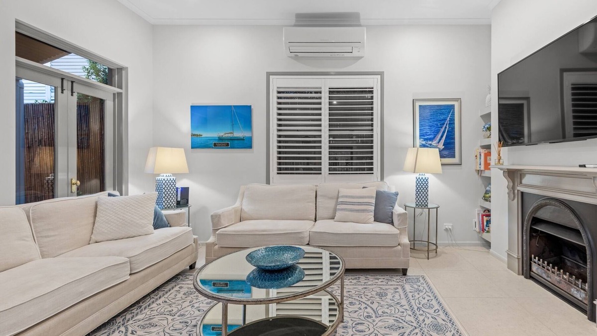 Hamilton House | Family-Friendly 3BR with Pool Near Brisbane
