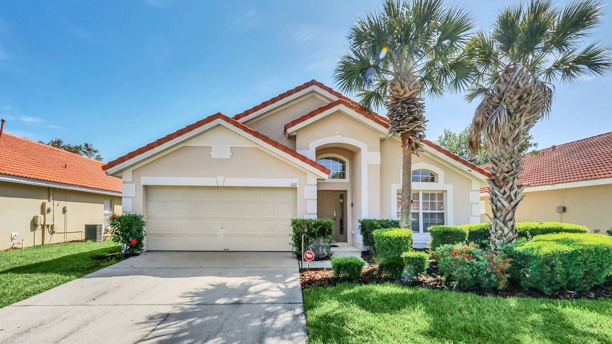 Solana Villa | Family Friendly 4 Bed Game Spa Pool Home- 1112SB