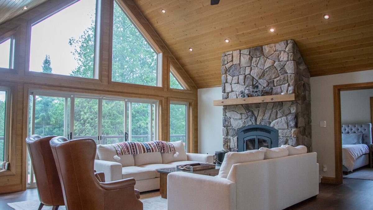 Dunchurch Cottage | Family friendly all season cottage on Whitestone lake. Nestled on 7 acres forest