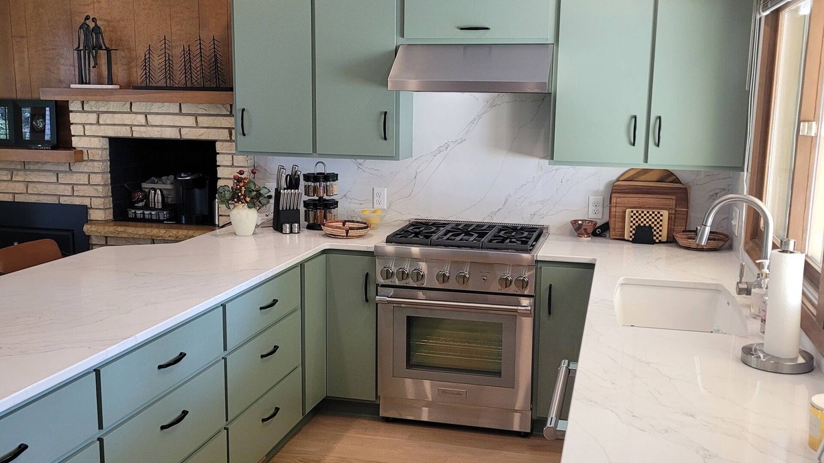 Golden Valley House | Family Friendly and Cozy Residential Home in Golden Valley