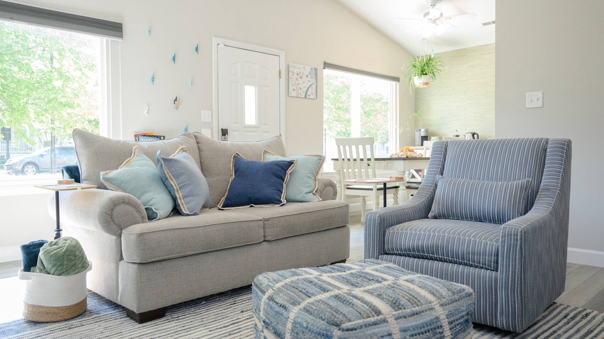 Buckroe Beach House | Family Friendly Beach Bungalow 2 blocks to beach, minutes from Hampton U & LAFB