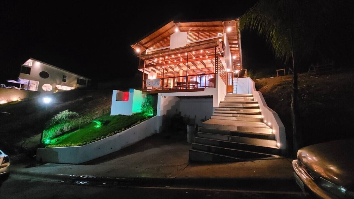 Jama House | Family friendly beach house