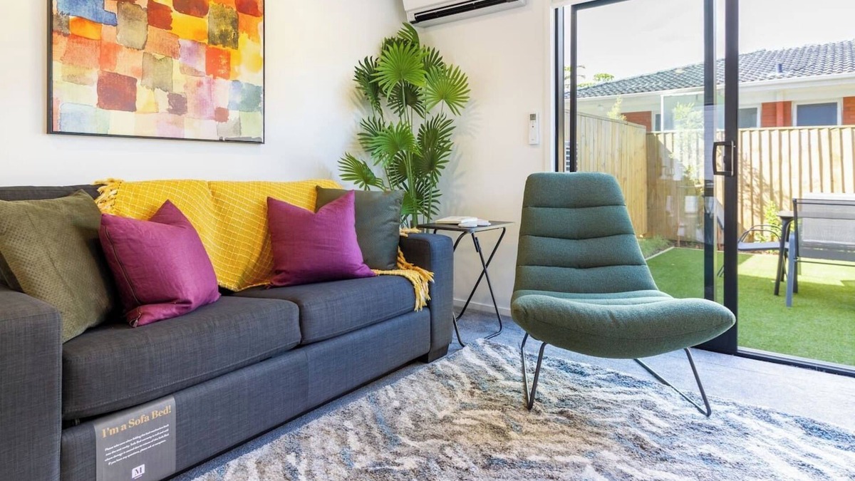 Mount Albert House | Family-Friendly Bliss: Central Auckland