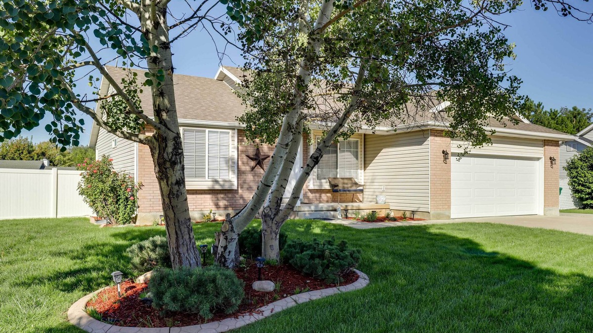 Clearfield House | Family-Friendly Clearfield Home w/Hot Tub!