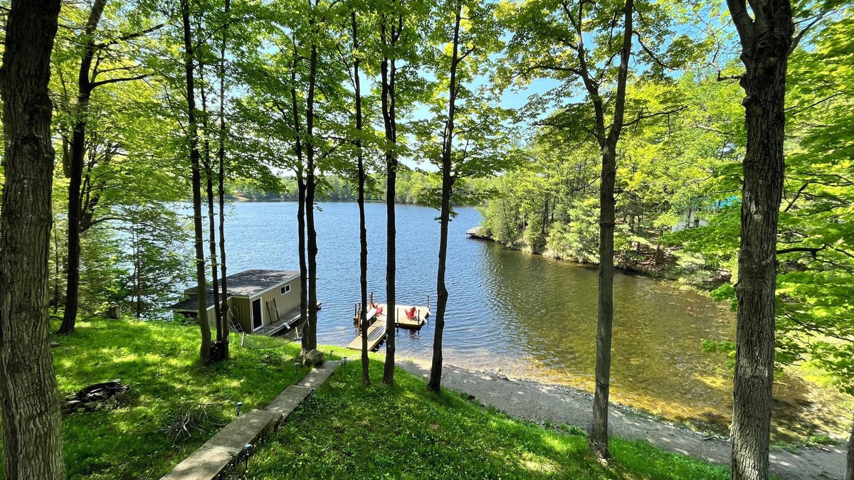 Frontenac Cottage | Family friendly cottage on Buck Lake with sandy beach and amazing sunsets!