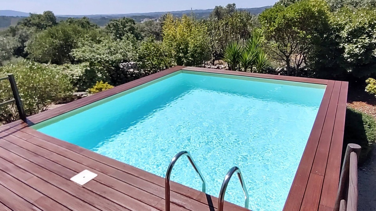 Moita Santa de Baixo House | Family-friendly Cottage With Pool In Stunning Location
