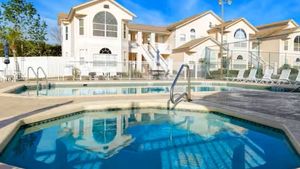 West Kissimmee Condo | Family friendly & Cozy 3-bedroom condo close to Disney