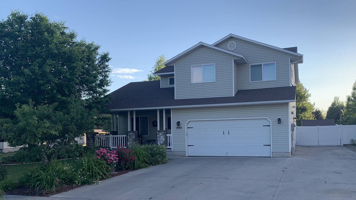 Ammon House | Family Friendly East Idaho Falls Home! 2 kings!