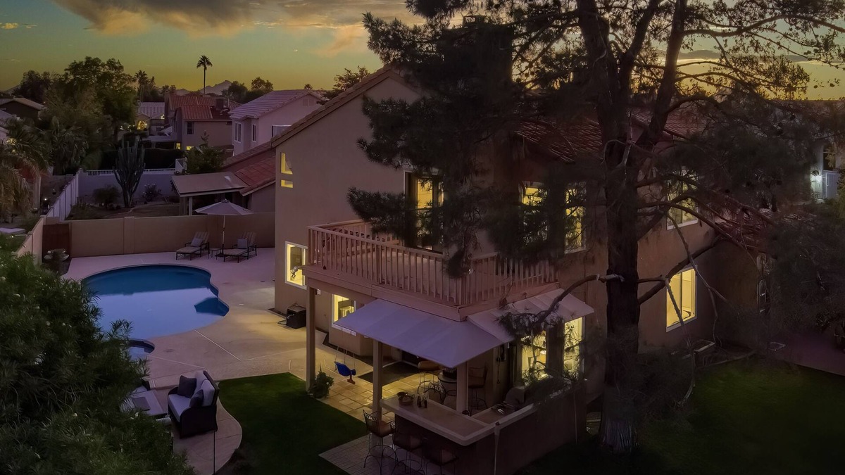 Paradise Valley Village House | Family Friendly Full Home