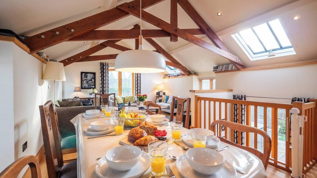 Stoke Fleming House | Family-Friendly Coastal Base Near Dartmouth
