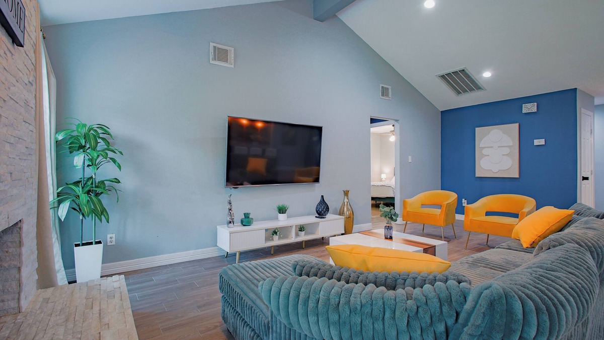 Houston House | Family Friendly Getaway - Houston near Downtown