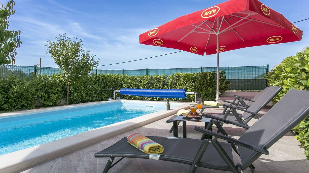 Gornje Sitno House | Family friendly house with a swimming pool Gornje Sitno, Split (K-20009)