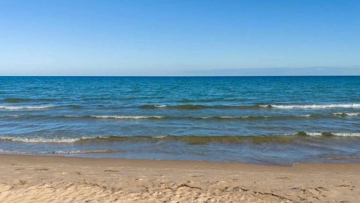 Jacksonport Cottage | Family-friendly home on Lake Michigan, sandy beach!