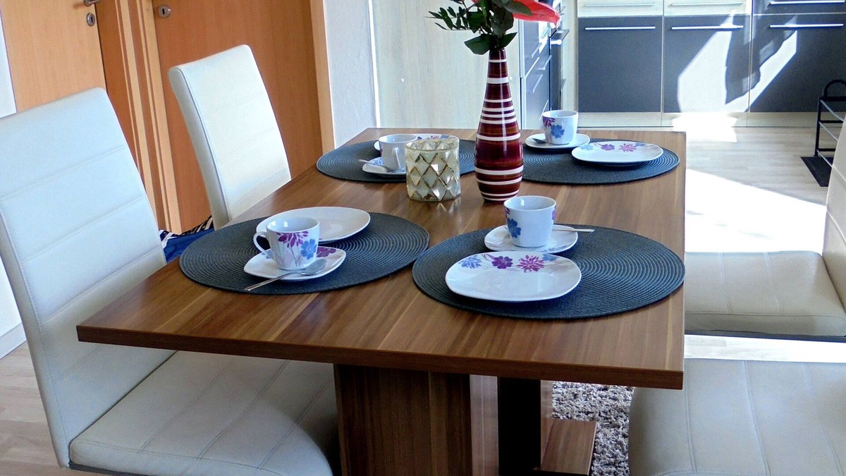 Onderdijk House | Family-friendly holiday home "Zum Leuchtturm" - pure relaxation .