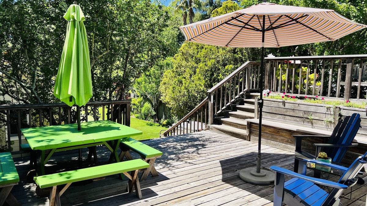 Fairfax House | Family Friendly Home! Hike, Bike, Tour, Relax. This is IT!
