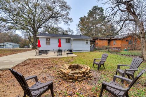 Jackson House | Family-Friendly Home in Jackson about 3 Mi to Stadium